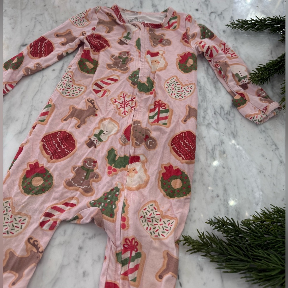 NWOT Caden Lane Pink Girl Christmas Holiday Onesie Bamboo Size 6-12 months - Picture 2 of 5